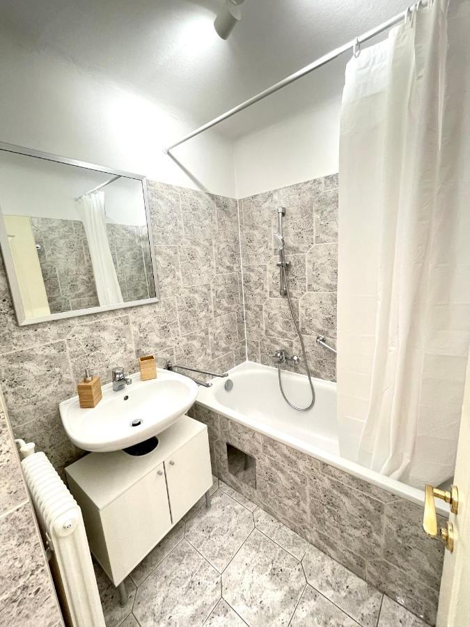 Cosy Apartment Near Schoenbrunn & Meidlinger Market Wien Eksteriør bilde